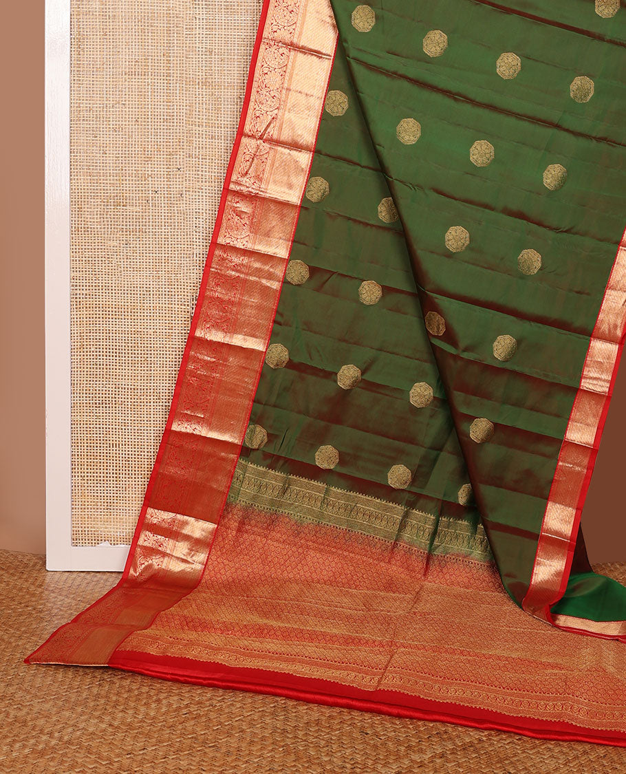 Green zari buttas Vasundhara elite silksaree, contrast zari border of rekku,muthu,floral & paisleys & jaal pallu