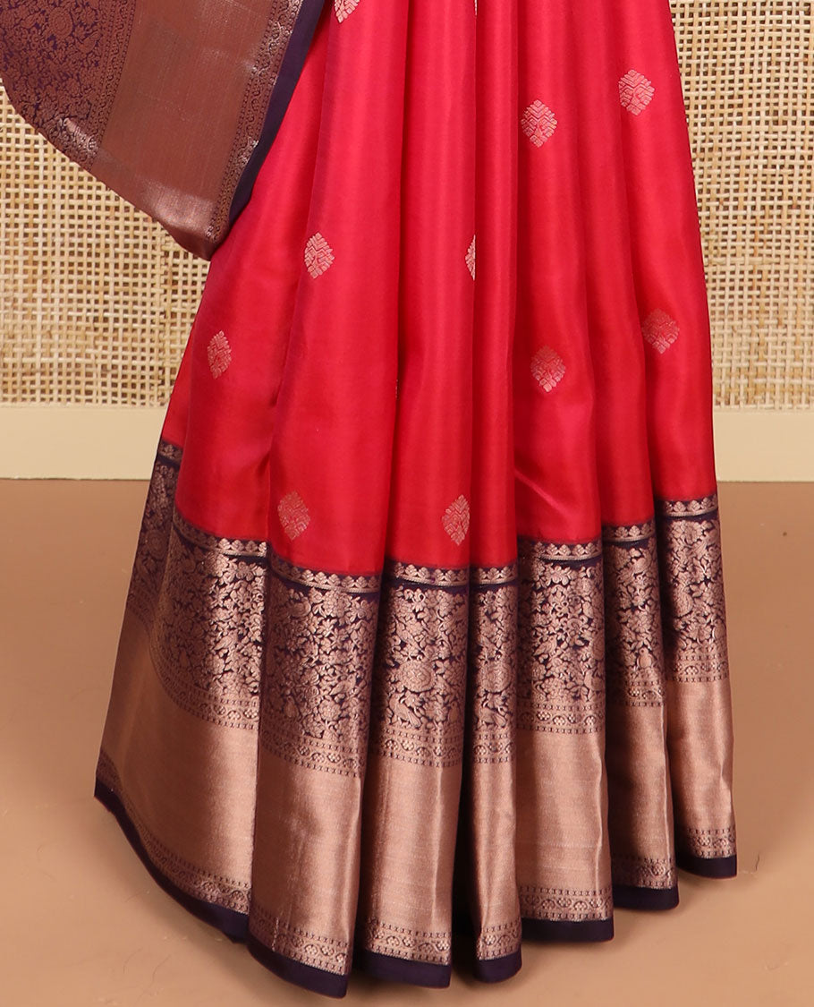 Red floral buttas silk saree with contrast intricate zari design border & checked, floral design pallu