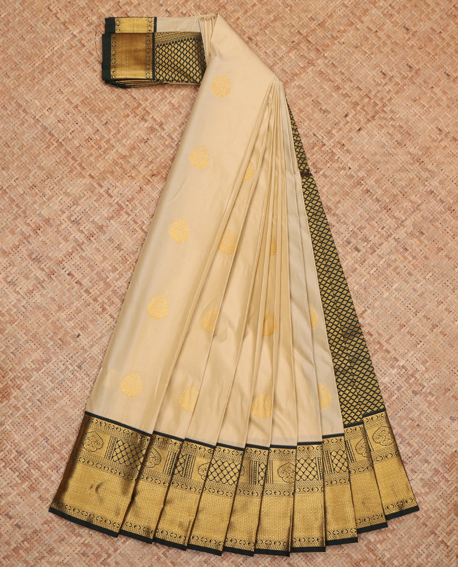 Cream Budget Silk Saree, Elevated with Zari Buttas, Complemented by a Contrast Traditional Zari Border, Grand Jaal Pallu, and Contrast Blouse