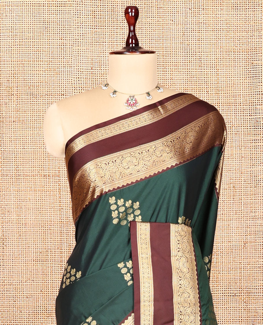 Green Budget Silk Saree Features Buttas, Contrast Rettai Pettu Border, Grand Pallu, Contrast Blouse