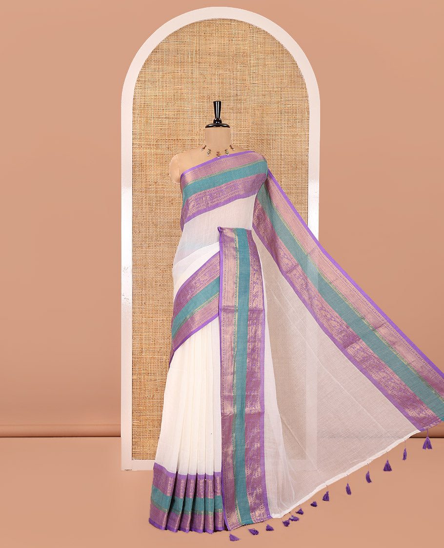 Cream Plain Khadi Mul Cotton Saree, Complemented by a Contrast Rettai Pettu Traditional Zari Design Border, a Self-Pallu, and Paired with a Matching Blouse