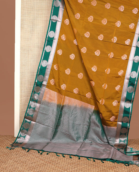 Honey zari buttas soft silk saree, contrast traditional zari border of chakram designs, and jaal pallu