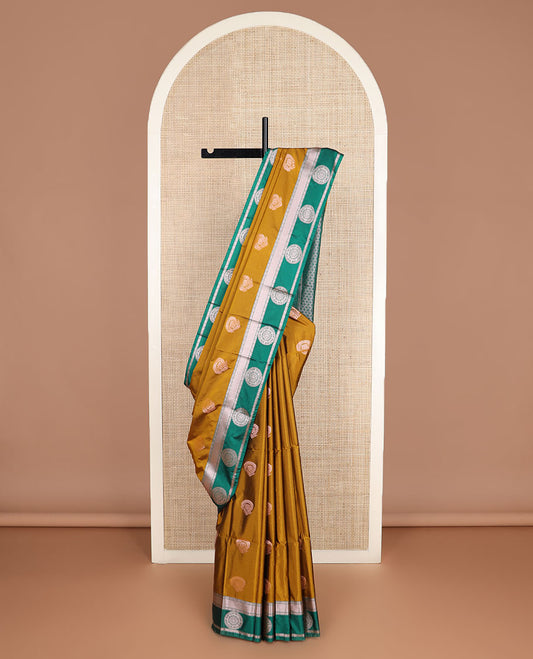 Honey zari buttas soft silk saree, contrast traditional zari border of chakram designs, and jaal pallu