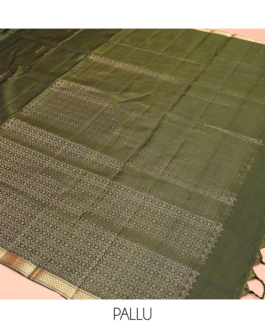 Green mayil buttas soft silk saree, zari piping border, and pallu of intricate designs