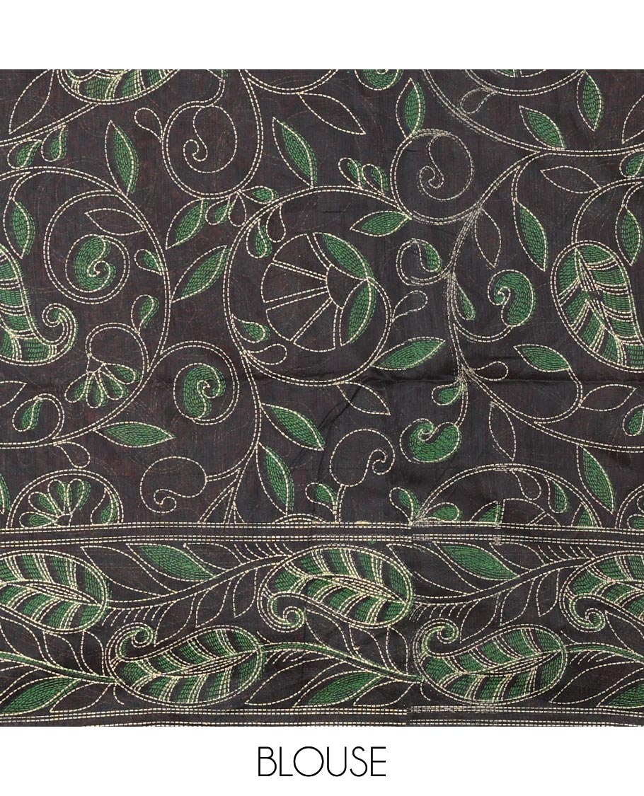 Red Khadi Cotton Saree Mesmerized with Kalamkari-Style Paisley-Floral Prints, Subtly Sparkled with Self-Border of Floral Creeper Designs, Complemented by Contrast Paisley-Floral Vine Pallu, and Paired with a Contrast Printed Blouse