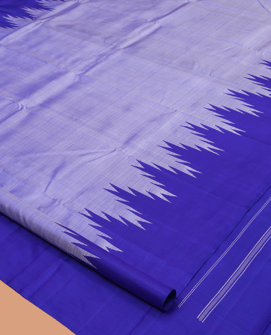 Blue Plain Kanchipuram Silk Saree, Complemented by a Contrast Thazampoo Rekku Border, Thazampoo Rekku Pallu, and Contrast Blouse