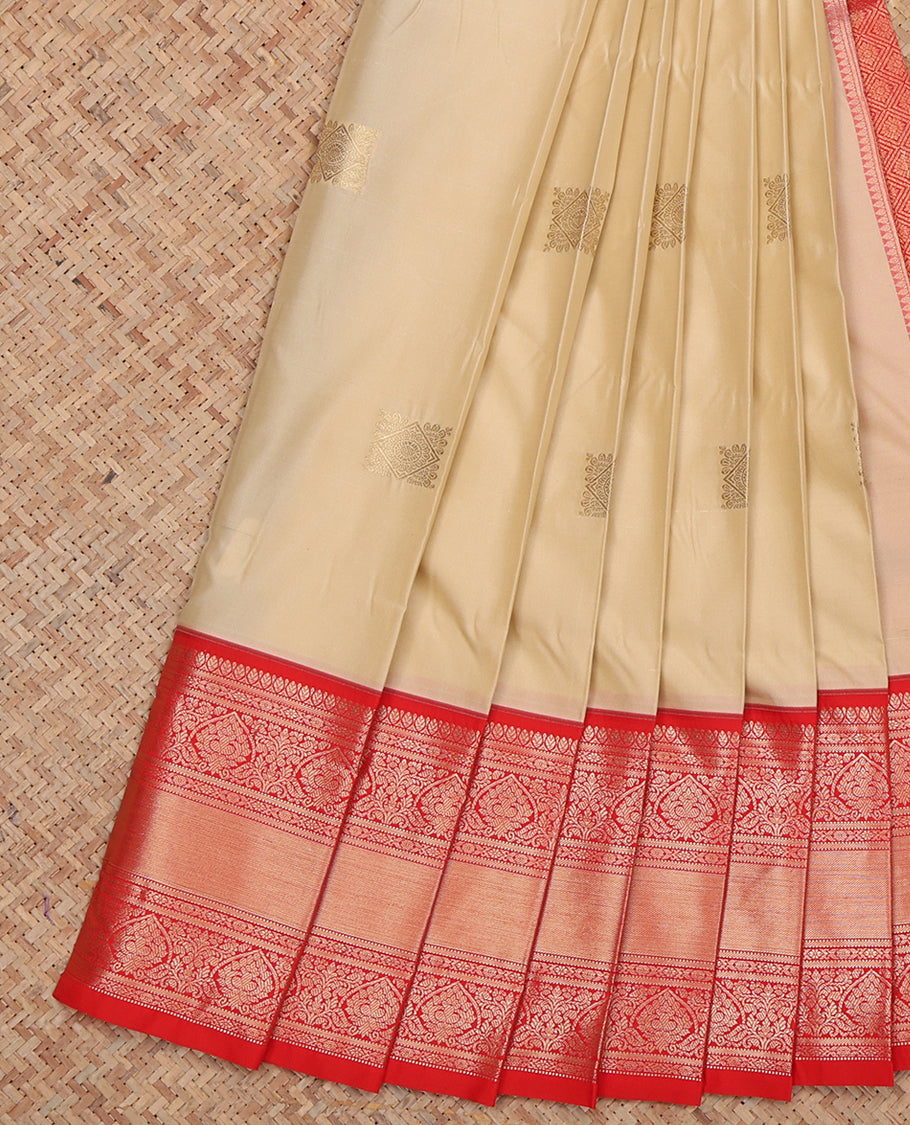 Cream Budget Silk Saree, Detailed with Zari Buttas, Complemented by a Contrast Traditional Zari Border, Grand Pallu, and Contrast Blouse