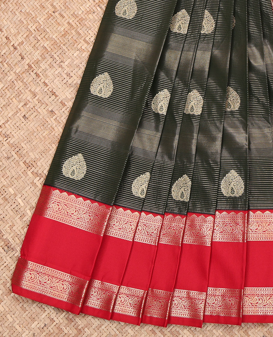 Black Budget Silk Saree, Delicately Woven with Zari Buttas and Stripes, Complemented by a Contrast Traditional Zari Design Rettai Pettu Border, Jaal Pallu, and a Contrast Blouse