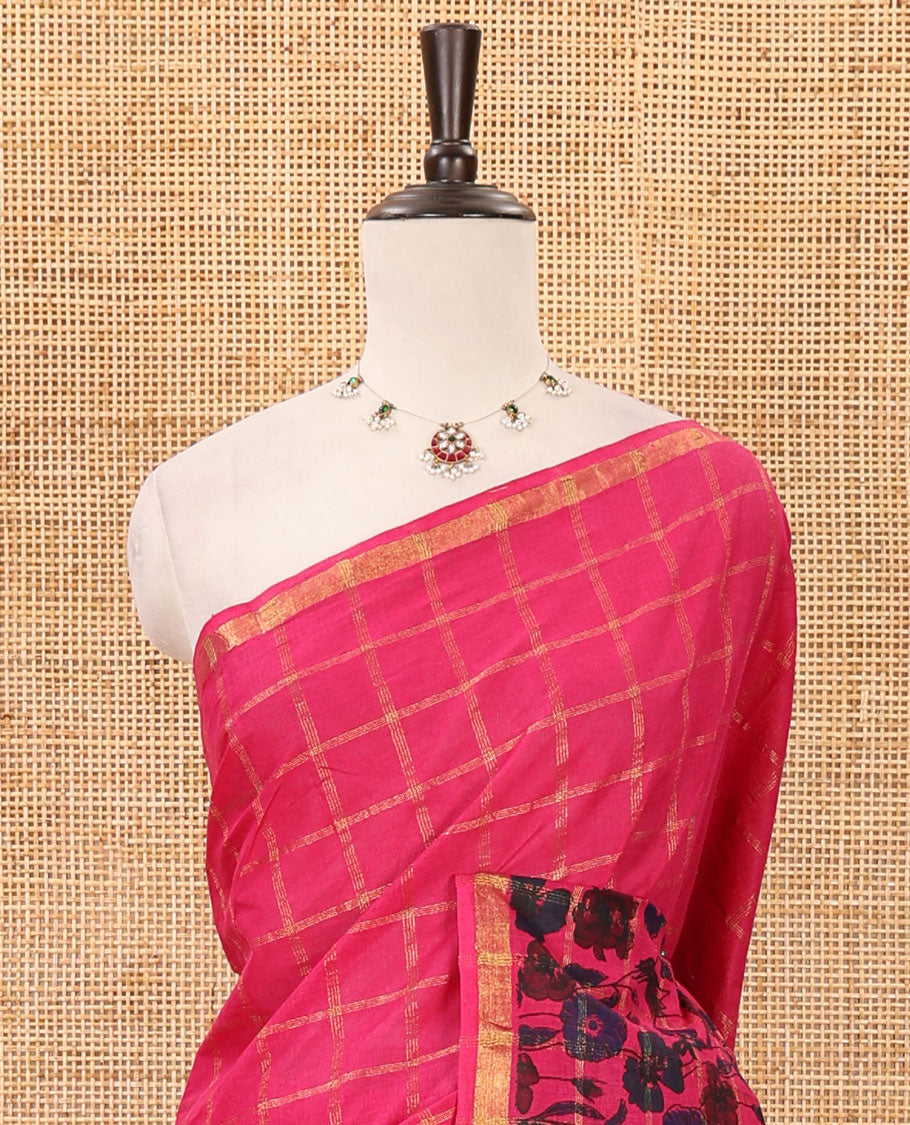 Pink zari checked & floral printed sungudi cotton saree, piping zari border,self-pallu & matching blouse of zari & floral print work