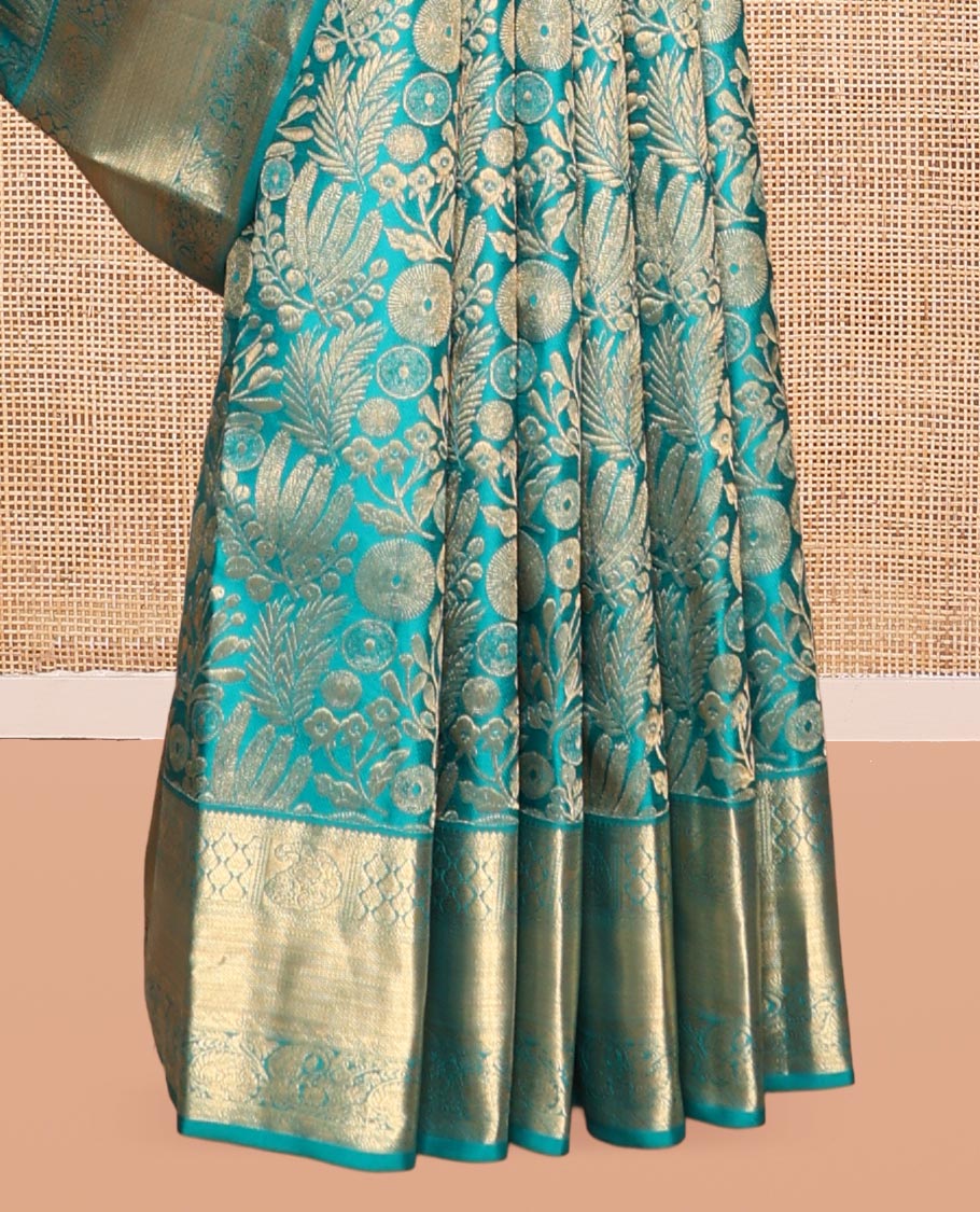 Blue Kanchipuram Wedding Silk Saree, Embellished with Jacquard Design, a Zari Border of Manga and Kodi Visiry Designs, Grand Pallu, and a Matching Blouse