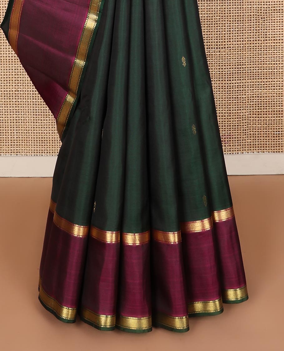 Green zari buttas Kanchipuram silk saree, contrast rettai pettu border of muthu designs, and pallu of muthu designs