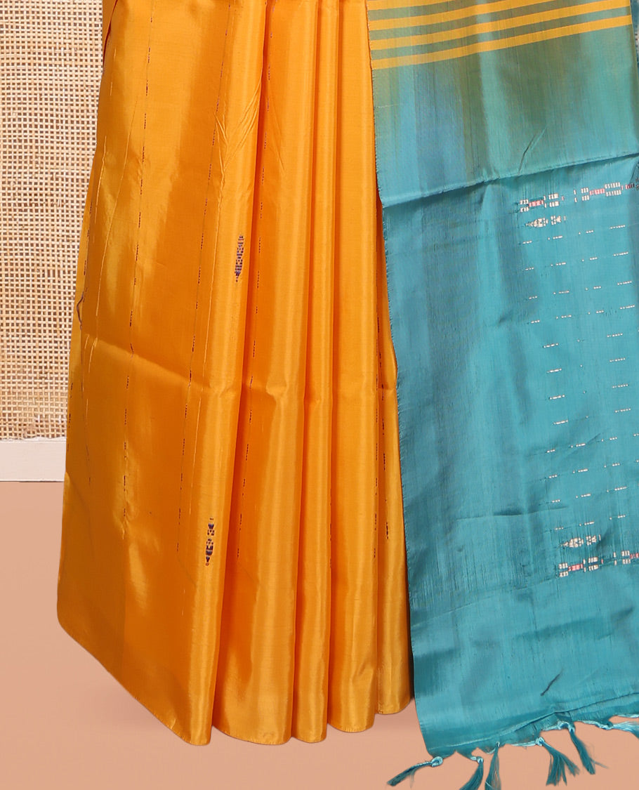 Borderless Yellow Banana Pith Saree, Woven with Buttas and Stripes, Complemented by a Contrast Pallu of Stripes and Buttas, and a Contrast Blouse