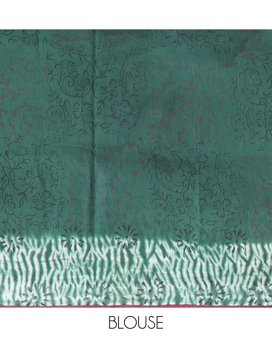 Green Shibori style floral design mul mul cotton saree with contrast intricate design border & shibori style design pallu