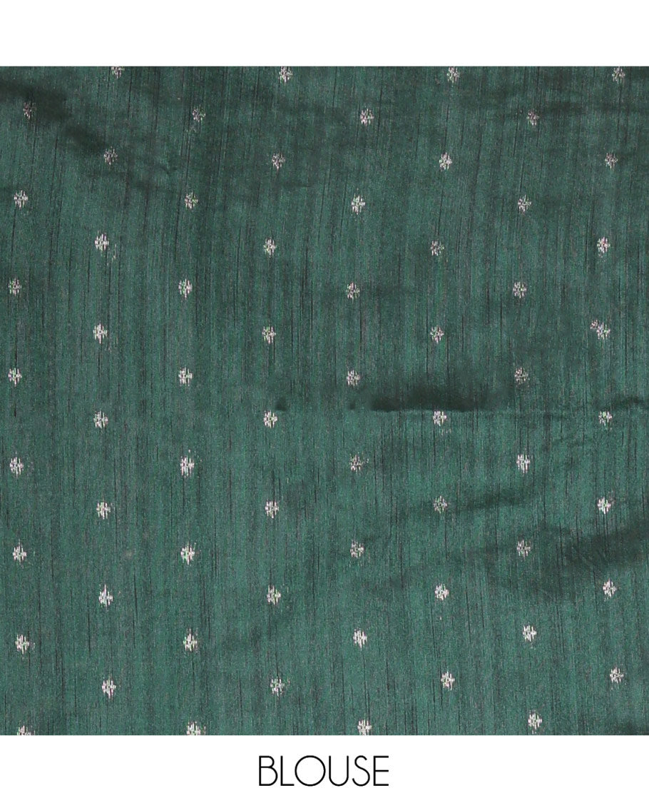Borderless Purple Vichitra Silk Saree, Adorned with Square Buttas All Over Its Body, Captivating Contrast Pallu of Traditional Designs, and Paired with a Contrast Blouse