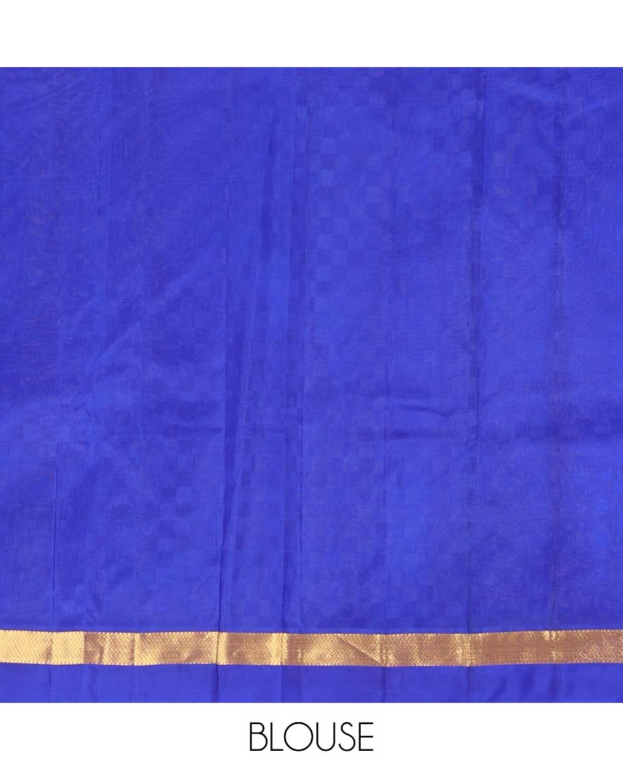 Blue paiyadi kattam Kanchipuram silk saree, contrast border of muthu, and vanki designs, and zari striped pallu