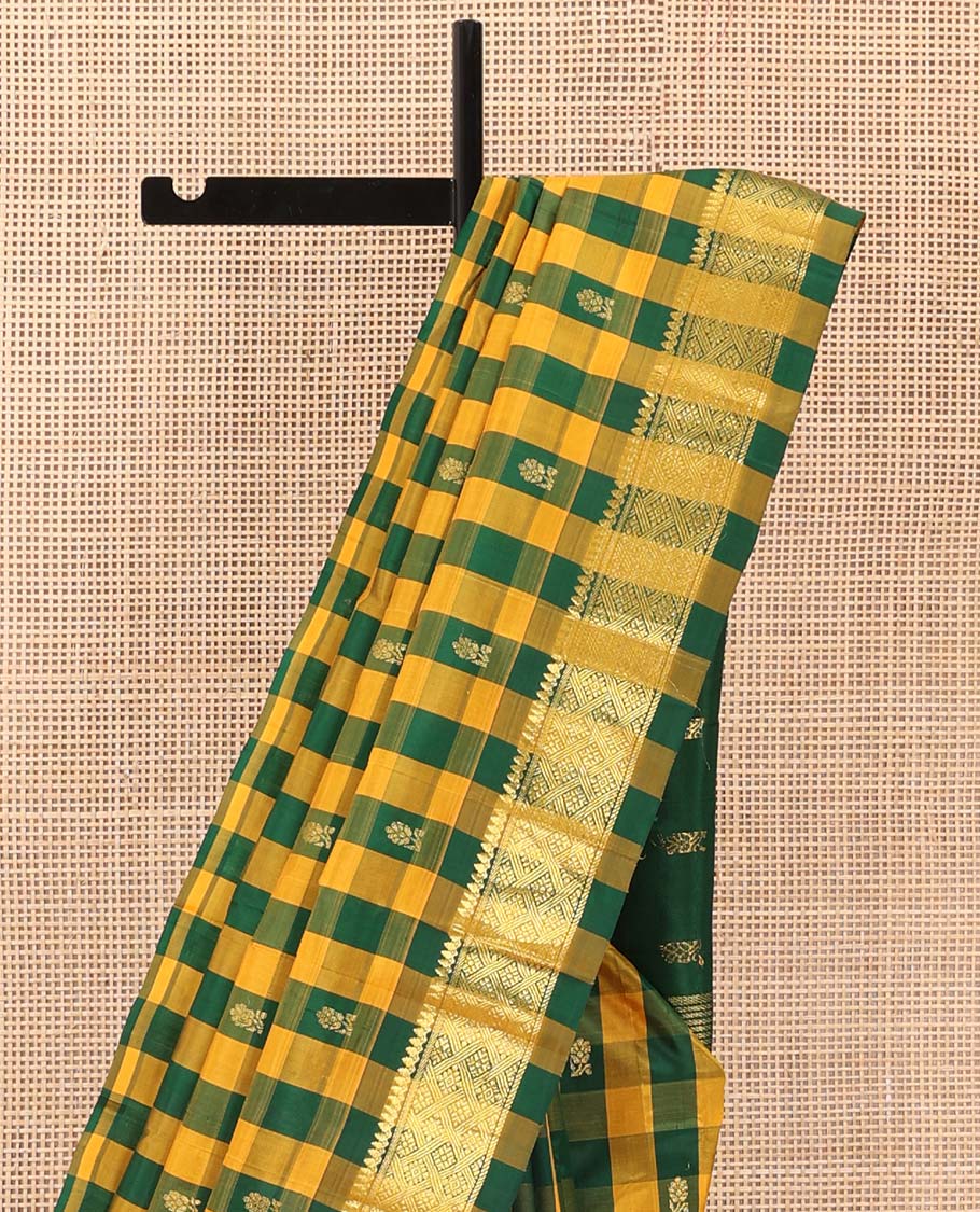 Multi-color checked and zari buttas Kanchipuram silk saree, one-sided border of thilakam mokku, and jaal designs, and zari design pallu
