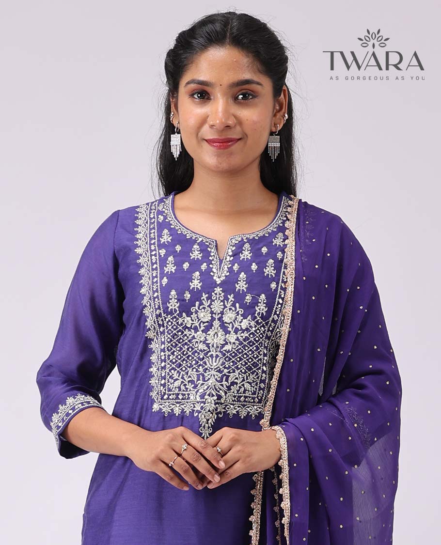 Twara Blue floral embroidery round neck, 3/4th sleeve, below knee lenght kurti with straight pants & embroidered dupatta