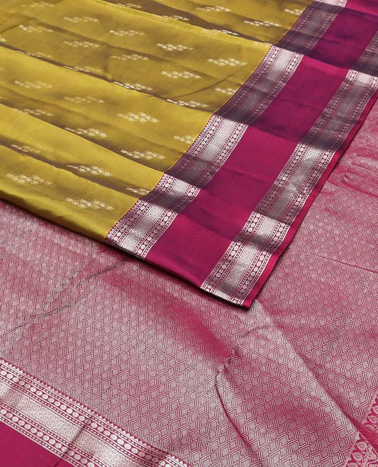 Green zari buttas vasundhara silk mix saree, contrast jaal pallu & rettai pettu border of rekku,muthu,poun & banaras designs