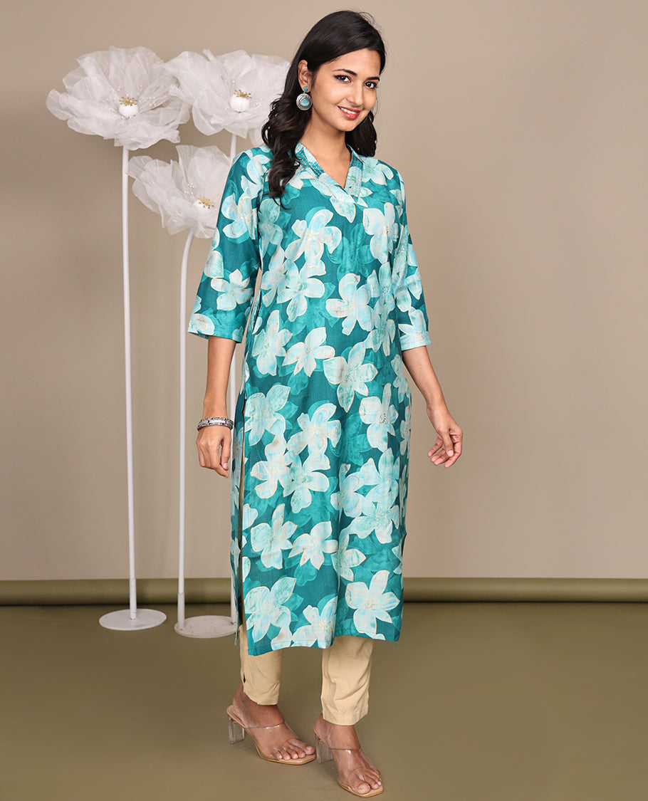 Blue Flower Motifs Printed Below-Knee-Length Cotton Kurti, Adorned with V-Neckline, 3/4 Sleeves, Straight-Cut Length