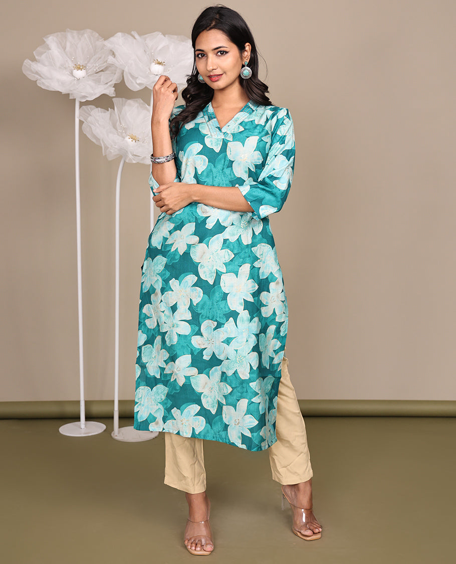 Blue Flower Motifs Printed Below-Knee-Length Cotton Kurti, Adorned with V-Neckline, 3/4 Sleeves, Straight-Cut Length