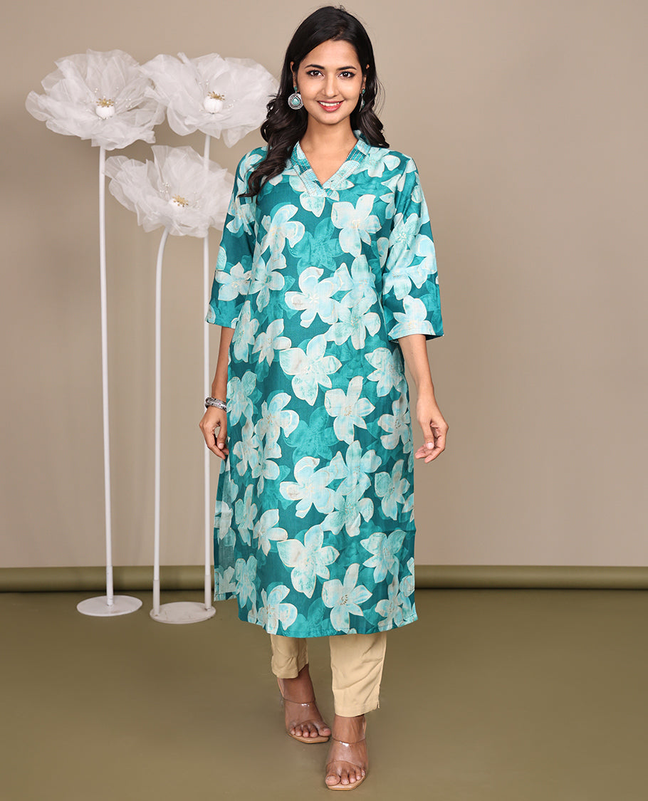 Blue Flower Motifs Printed Below-Knee-Length Cotton Kurti, Adorned with V-Neckline, 3/4 Sleeves, Straight-Cut Length