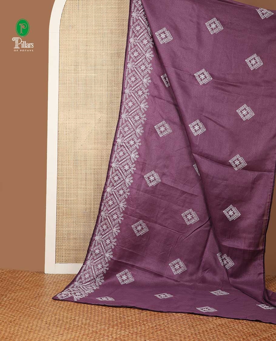 Onion pink thread embroidery kotta cotton saree with thread embroidery border & self pallu along with plain blouse