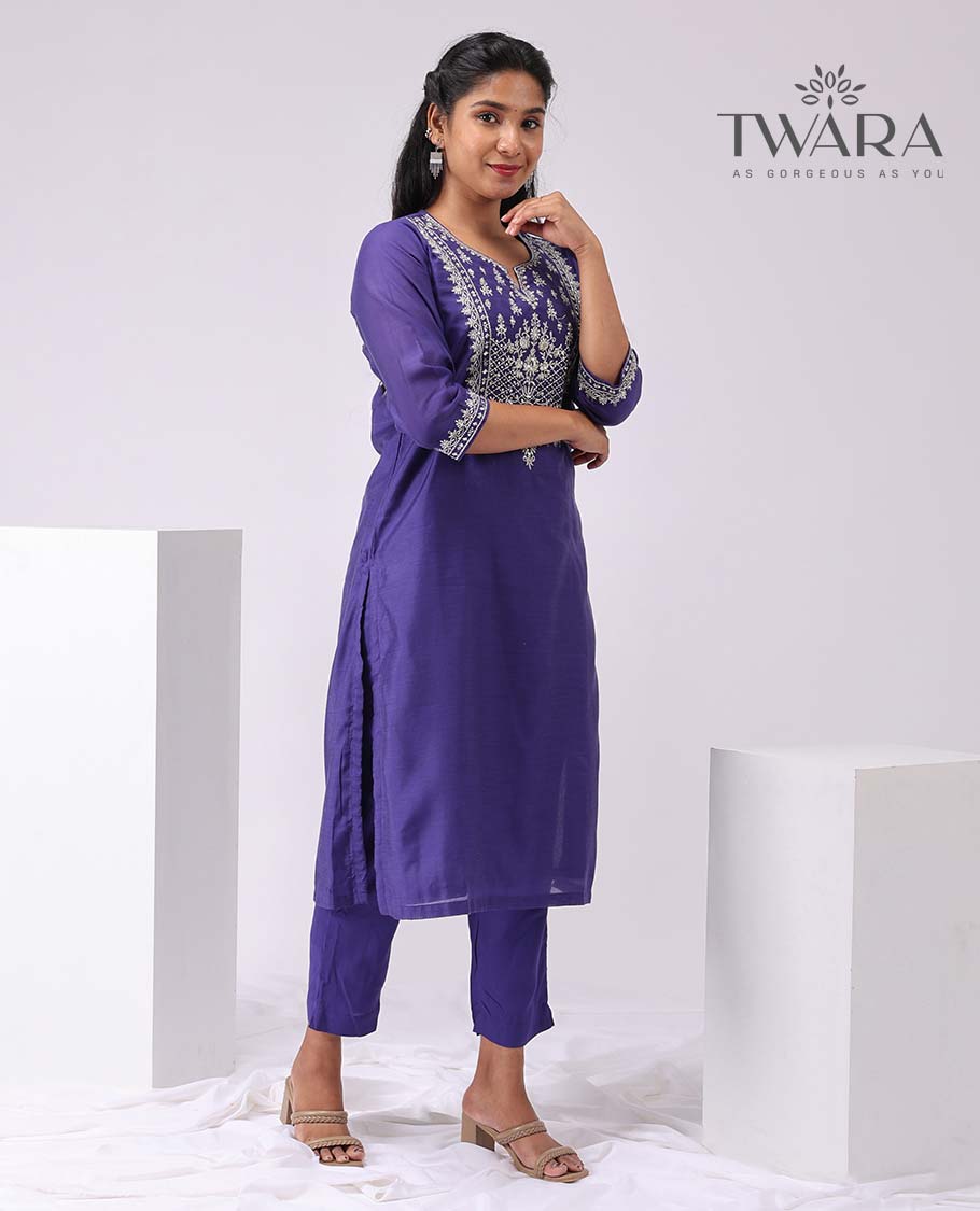 Twara Blue floral embroidery round neck, 3/4th sleeve, below knee lenght kurti with straight pants & embroidered dupatta