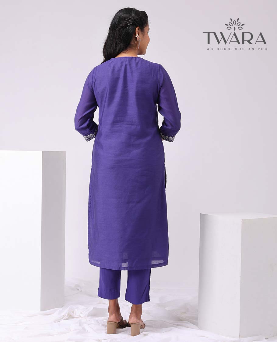Twara Blue floral embroidery round neck, 3/4th sleeve, below knee lenght kurti with straight pants & embroidered dupatta