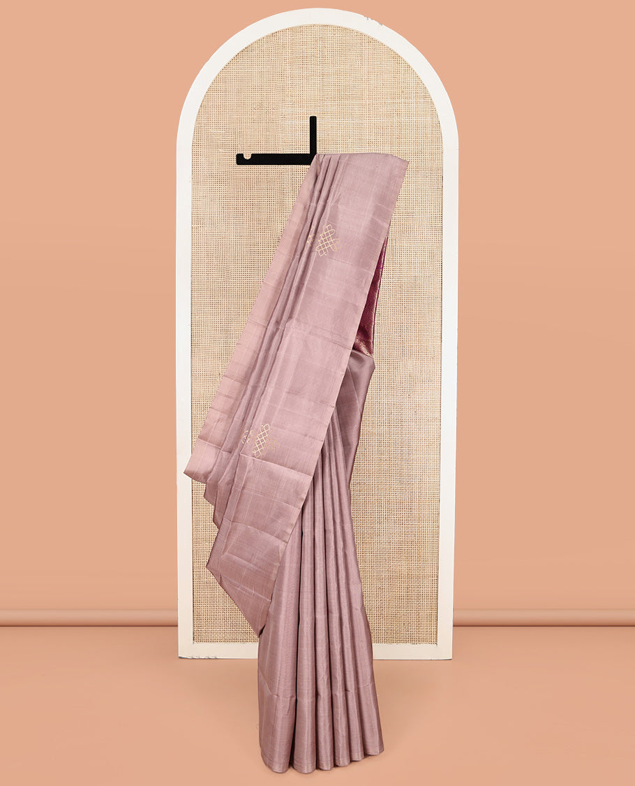 Borderless Brown Mayuri Soft Silk Saree, Woven with Kolam Buttas and Stripes, Complemented by a Contrast Intricately Designed Pallu and a Contrast Blouse