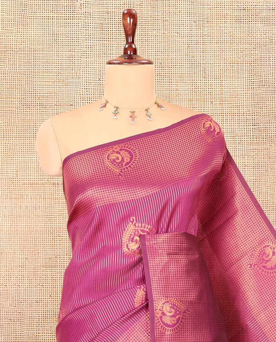 Purple Art Kanchi Silk Saree, Adorned with Vaira Oosi and Zari Buttas, a Traditional Zari Border, Contrast Jaal Pallu, and a Contrast Blouse