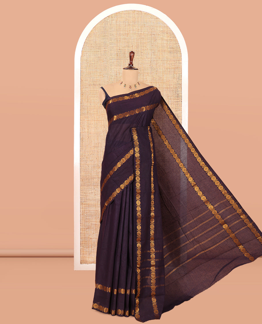 Wine Plain Sungudi Cotton Saree, a Zari Rudraksham Rettai Pettu Border, Striped Pallu, and a Contrast Blouse