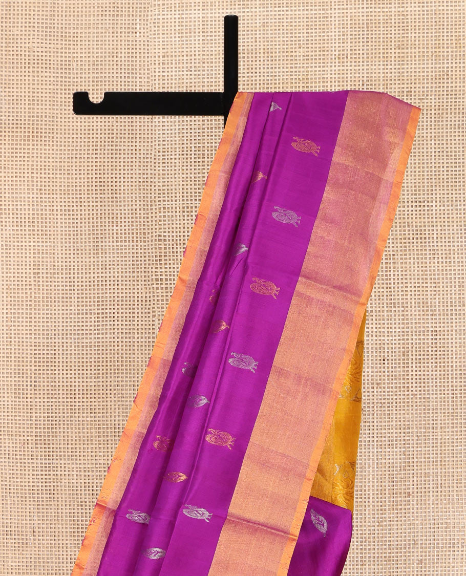Rani Pink Uppada Silk Saree, Decorated with Zari Buttas All Over Its Body, Complemented by a Contrast Plain Border, Pallu Features Peacock Designs, and Paired with a Contrast Blouse