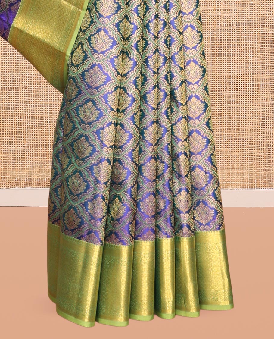Blue Kanchipuram Wedding Silk Saree, Opulently Embellished with Jacquard Design, a Contrast Border of Traditional Designs, Grand Pallu, and a Contrast Blouse