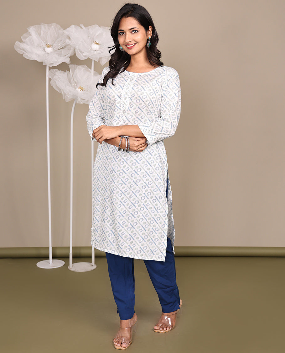Off-White Geometric Printed Below-Knee-Length Cotton Kurti, Adorned with Round-Neckline, 3/4 Sleeves, Straight-Cut Length