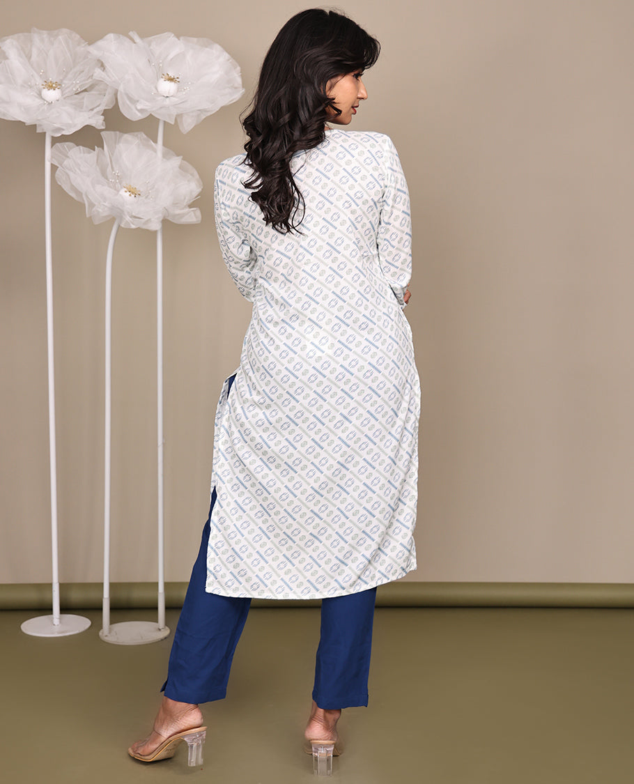 Off-White Geometric Printed Below-Knee-Length Cotton Kurti, Adorned with Round-Neckline, 3/4 Sleeves, Straight-Cut Length