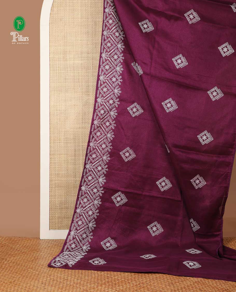 Wine color thread embroidery kotta cotton saree with thread embroidery border & self pallu along with plain blouse