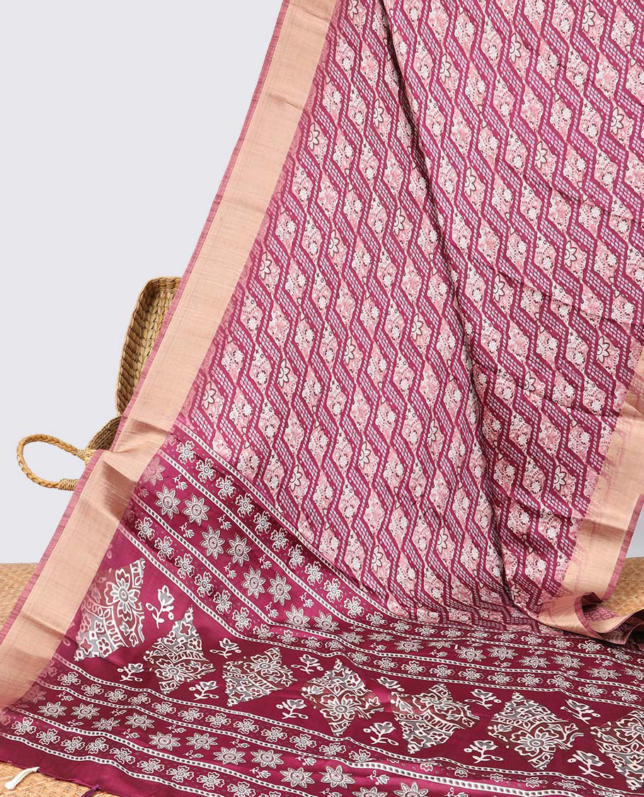 Pink argyle design semi-banaras printed saree with contrast zari border & floral motifs pallu
