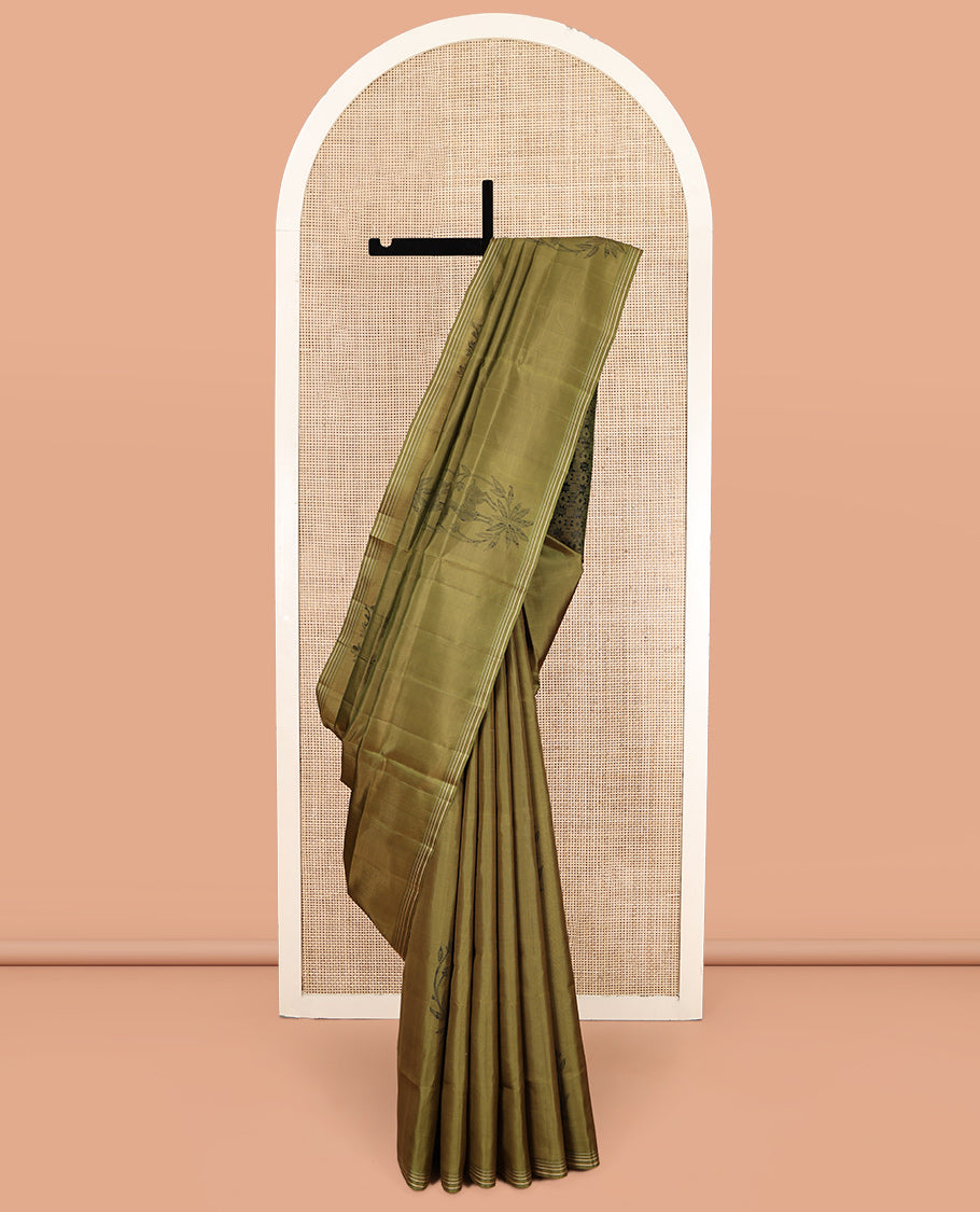 Green Mayuri Soft Silk Saree, Crafted with Floral Deer Buttas, a Subtle Border, Intricately Designed Pallu and a Matching Blouse