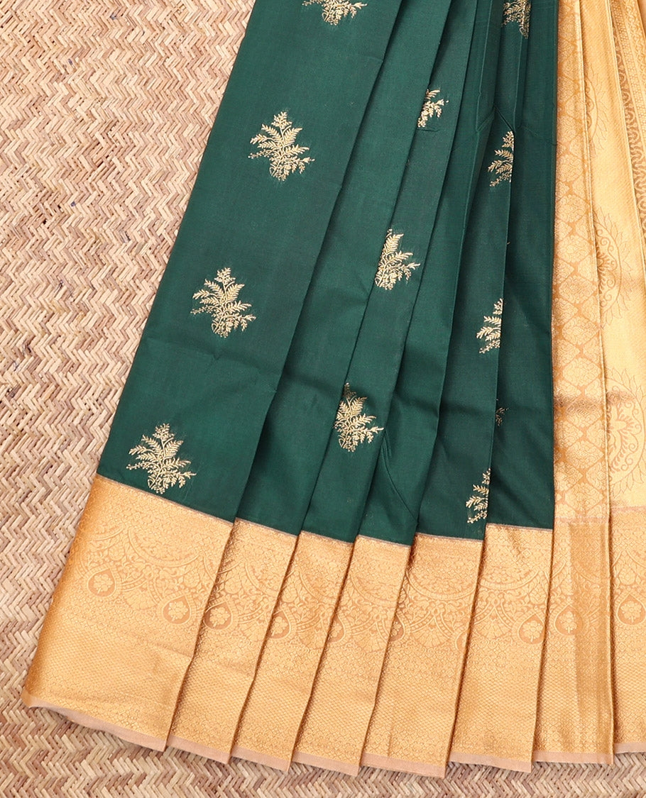 Green Budget Silk Saree, Woven with Zari Buttas, Complemented by a Contrast Traditional Zari Border, Intricate Pallu, and a Contrast Blouse