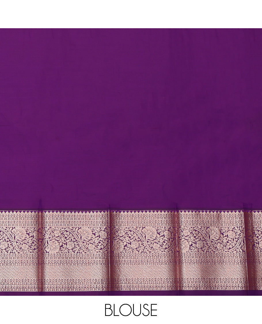 Green Budget Silk Saree, Detailed with Zari Buttas, Complemented by a Contrast Traditional Zari Border, Grand Pallu, and a Contrast Blouse
