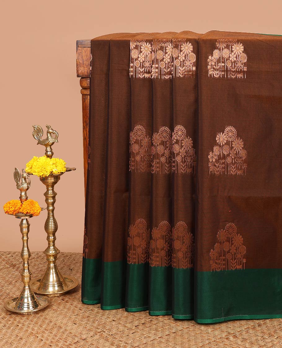 Honey color zari design silk cotton saree with contrast border & rich pallu along with contrast blouse