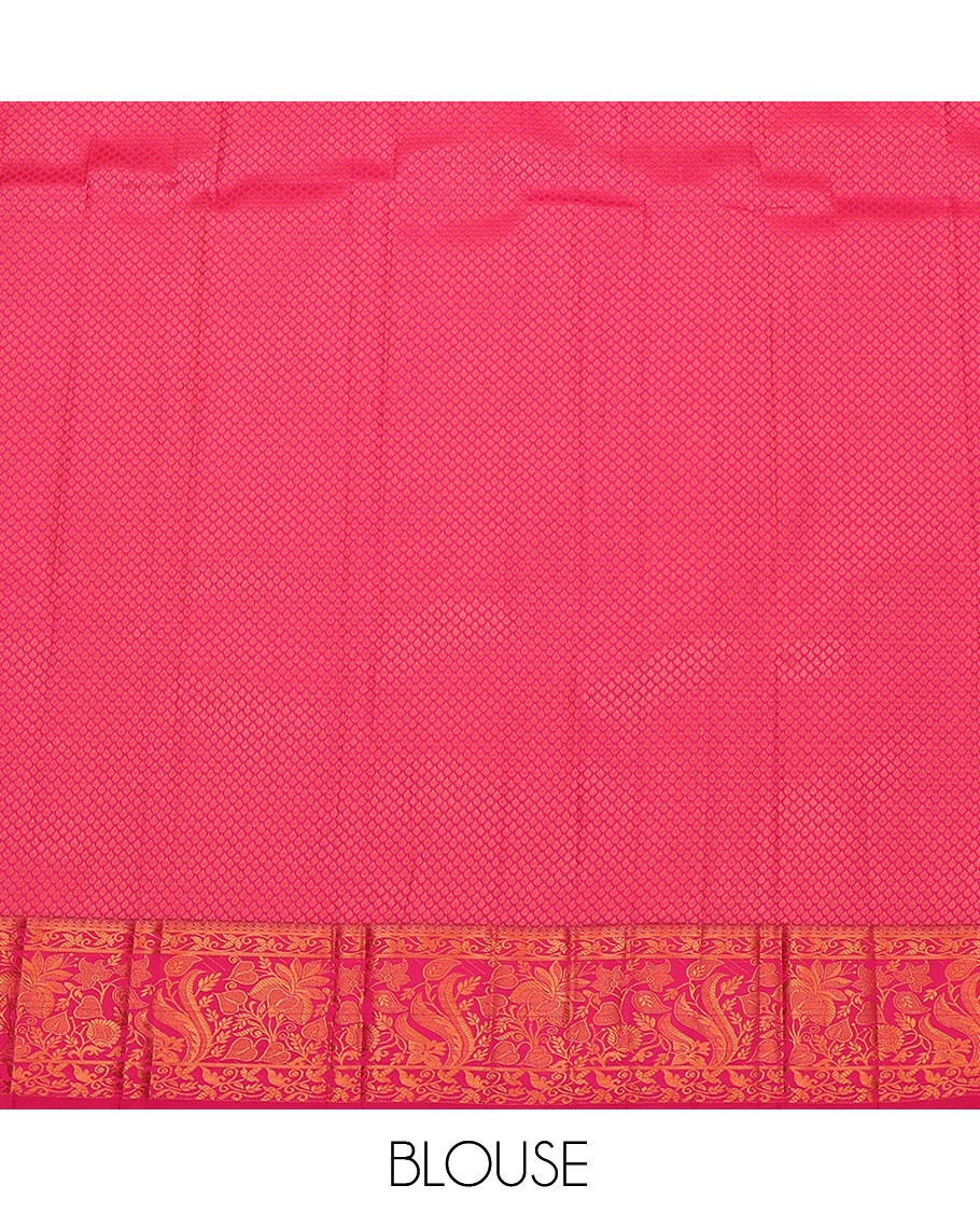 Green Budget Silk Saree, Finely Crafted with Jacquard Design, Complemented by a Contrast Floral Zari Border, Grand Pallu, and a Contrast Blouse
