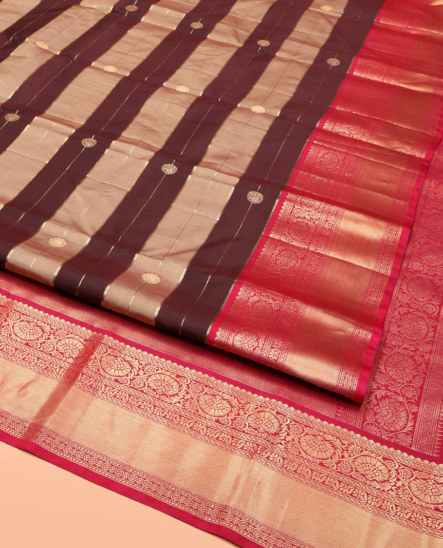Brown Vasundhara Silk Saree, Woven with Zari Buttas and Stripes, Complemented by Contrast Border of Thilakam Mokku, Puli Nagam, and Kodi Visiry Designs, Vanki Pallu, and Contrast Blouse