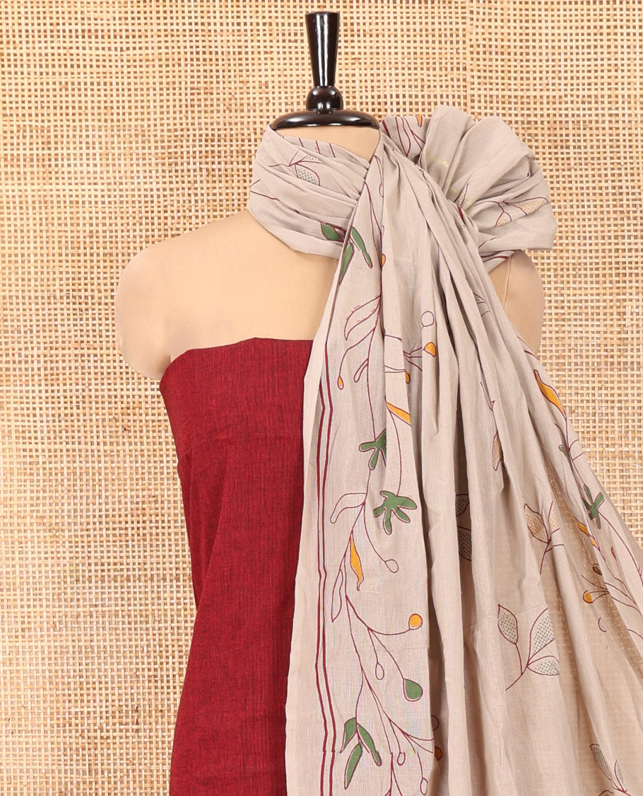 Maroon Handloom Cotton Material Chudidar Set, Beautified with Floral Design Print On Its Top, Complemented by Contrast Bottom, and Paired with a Contrast Floral Printed Dupatta