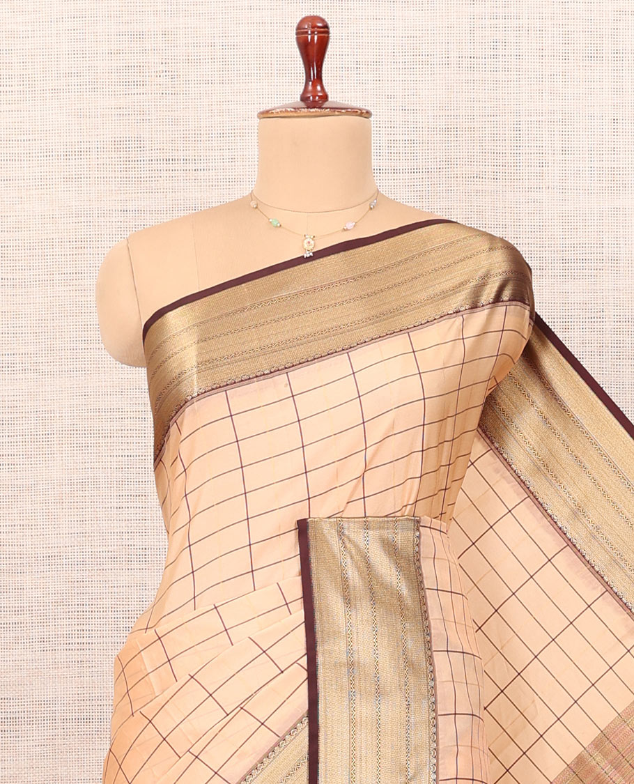 Biscuit Checks Semi-Soft Silk Saree