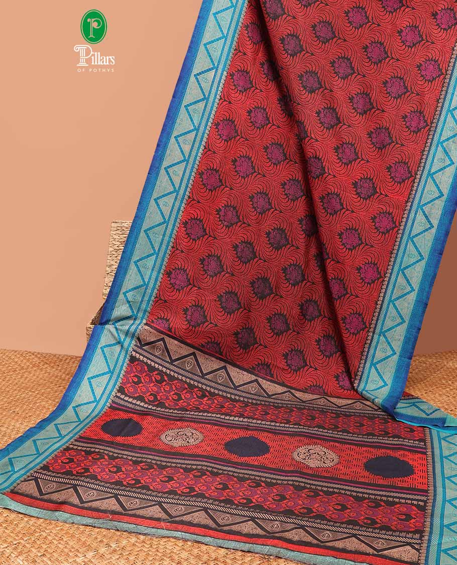Grey discharge print crackle silk saree with contrast border & self plain blouse