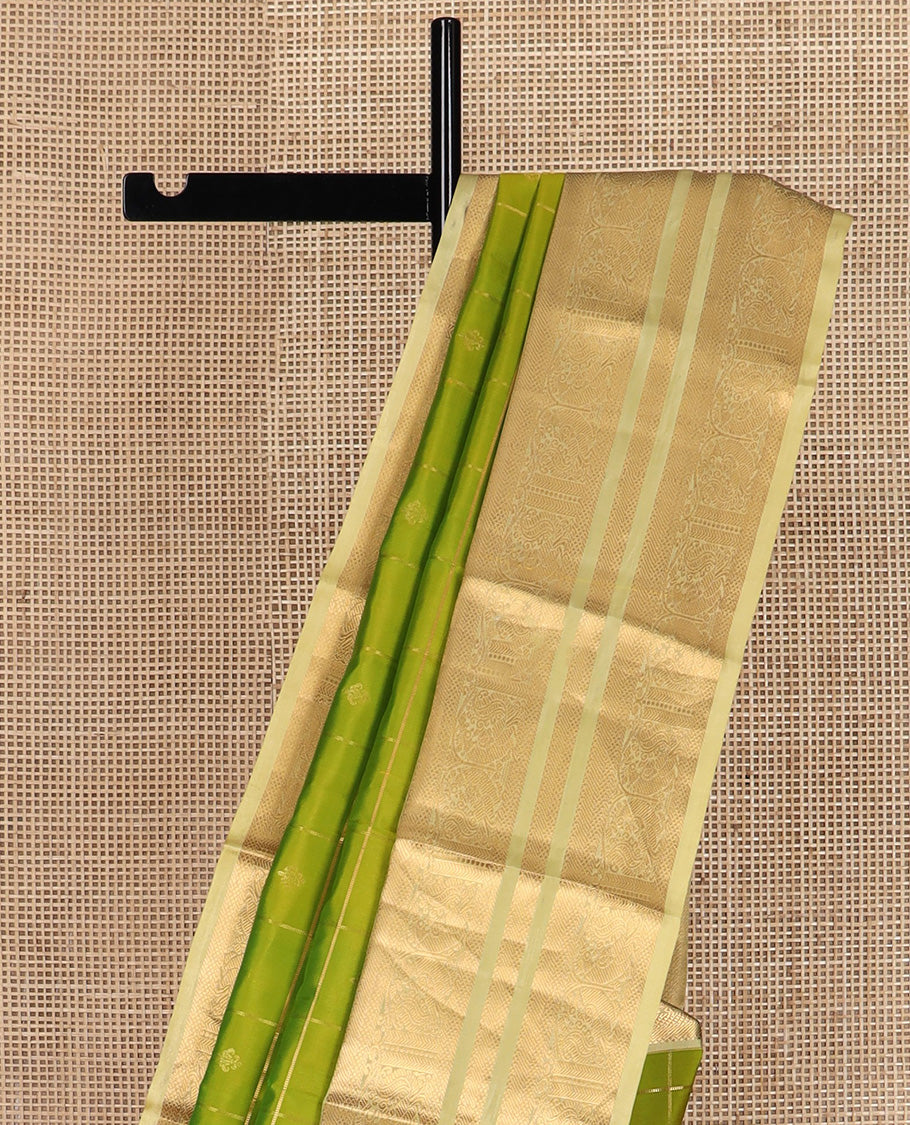 Green Zari Buttas Silk Saree Contrast Border Of Kuyil Kann Banaras And Mayil Designs And Ogee Patterned Pallu