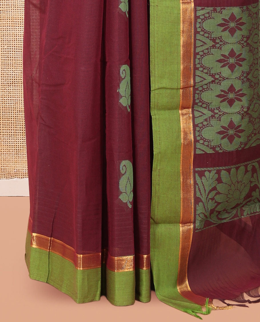 Brown Kanchi Cotton Saree, Woven with Thread Buttas, a Contrast Border, Intricate Pallu, and a Matching Blouse