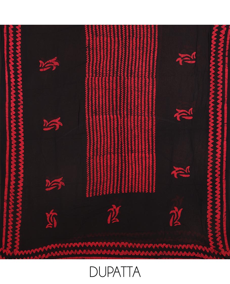Black and pink material chudidar set, batik print with kantha embroidered top, plain contrast bottom, and batik printed dupatta