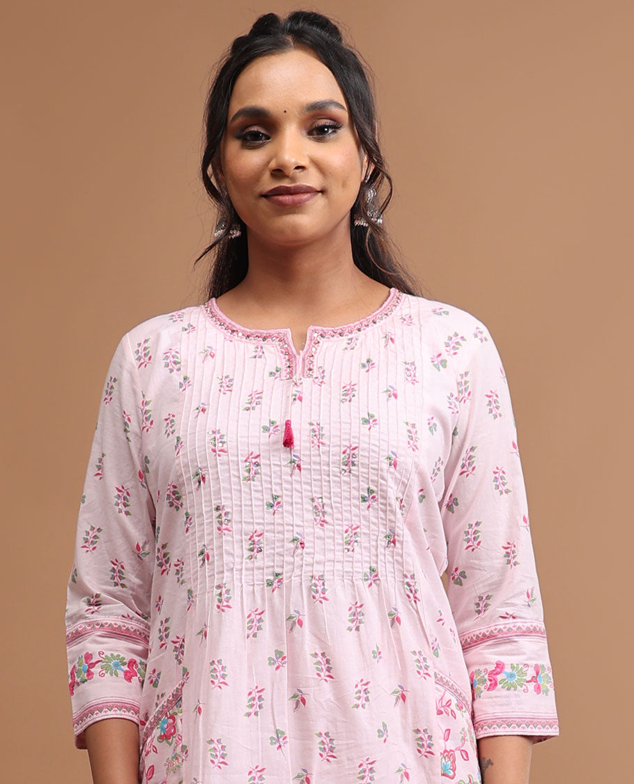 baby pink floral design round neck, 3/4 th sleeve,below knee lenght top with straight pants & floral printed dupatta